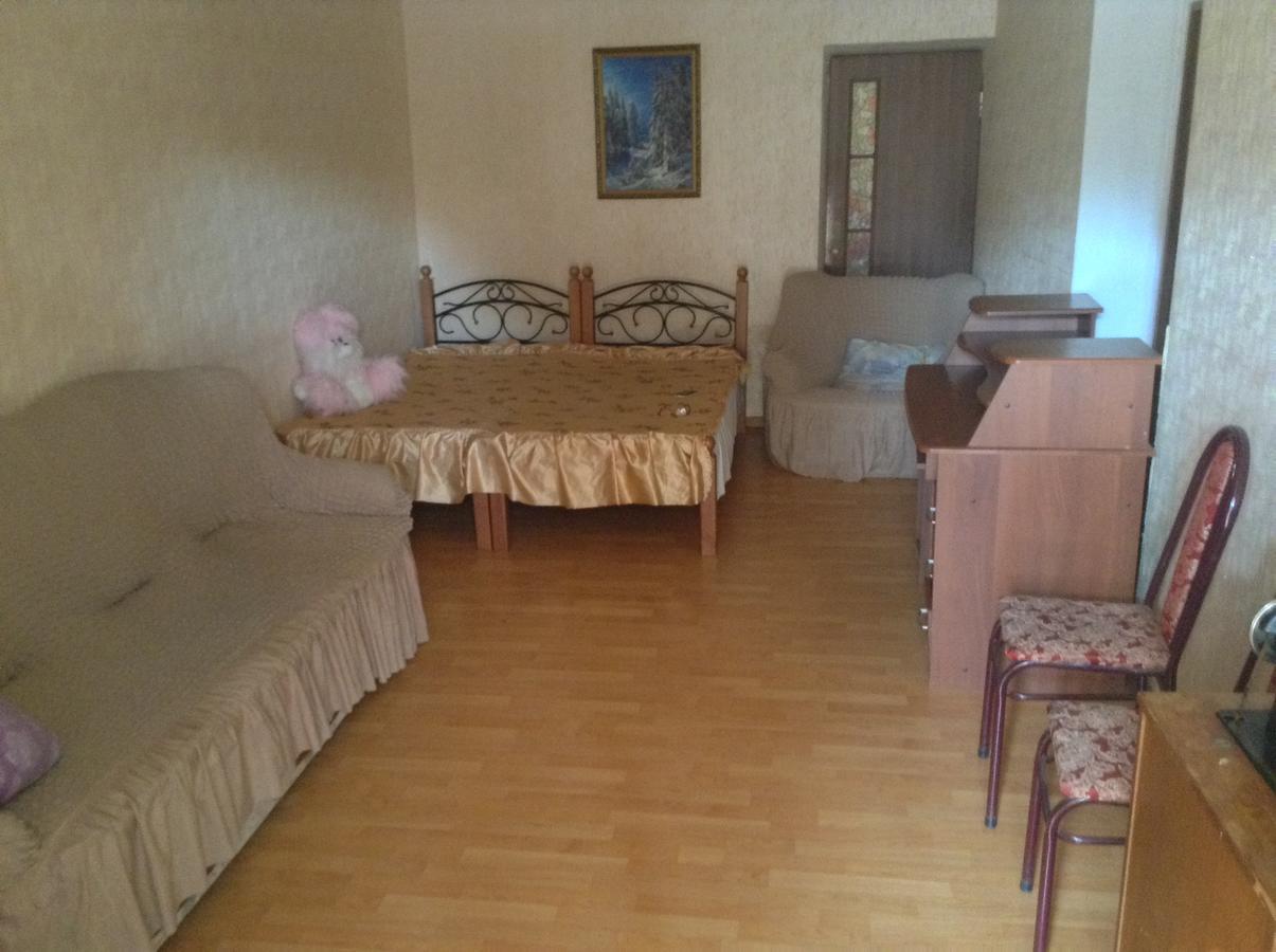 Guest House U Lili Gagra Bagian luar foto